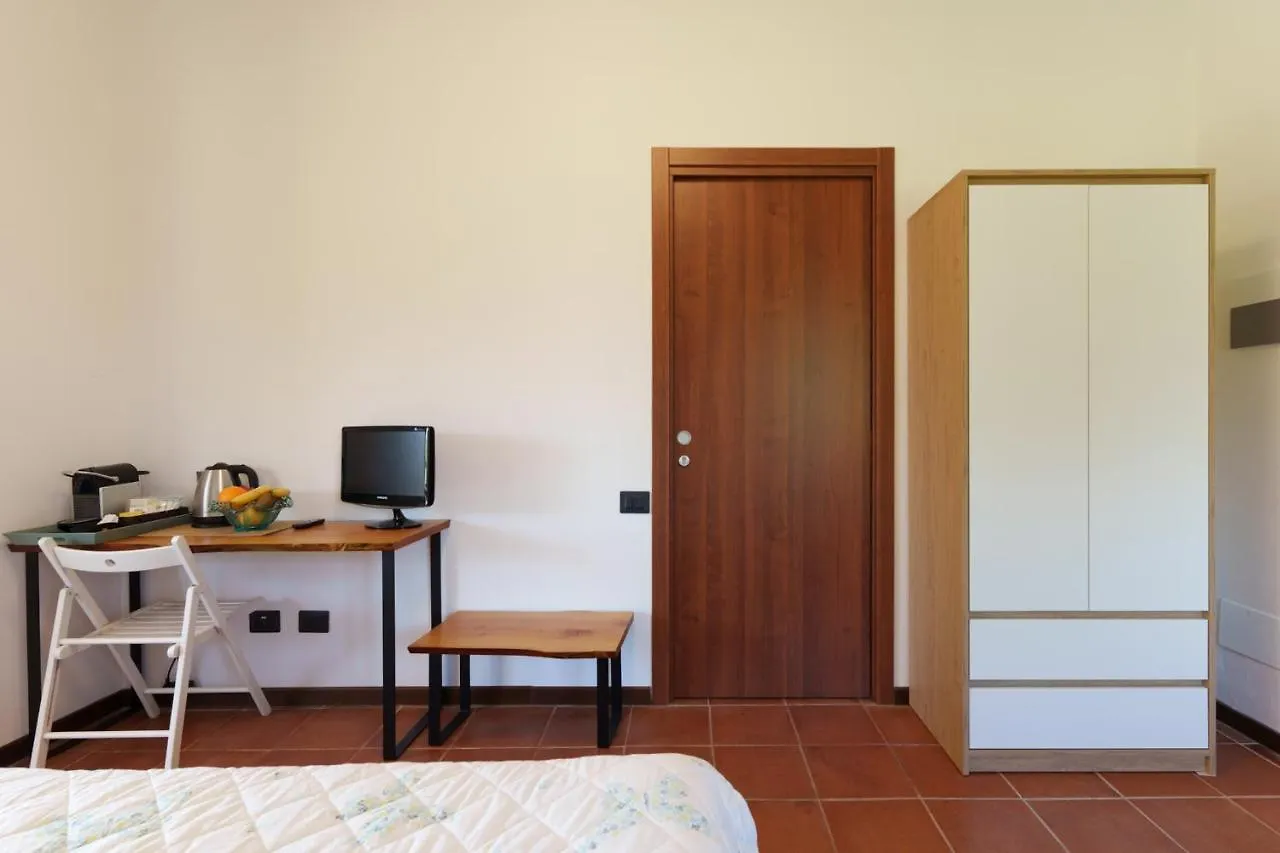 I 7 Meli Hotel Sarzana Guest house